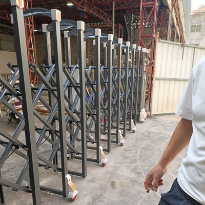 汕尾陆丰三声铝艺门厂家安装13米铝合金电动伸缩门项目